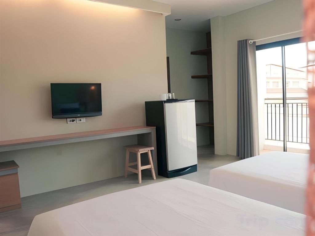 Yellow Moon Hotel Pattaya Exterior foto