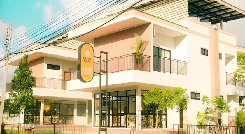 Yellow Moon Hotel Pattaya Exterior foto
